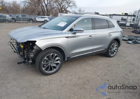 2021 Lincoln Nautilus Reserve z USA, uszkodzony, nr VIN 2LMPJ8KP4MBL10743